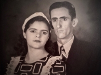 Casal formado pela cantora Dinorá Nogueira e pelo ator José Venâncio.