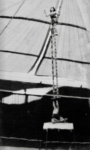 No número de escada sete, Francisco Stringhini é o portô e Clélia Del Pretti a volante.