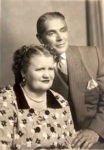 O grande autor e ensaiador teatral Dario Nogueira, na foto com sua esposa Delminda, mais conhecida como Mindoca.