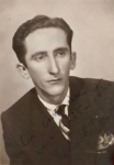 Osvaldo Venâncio, funcionário administrativo do circo.